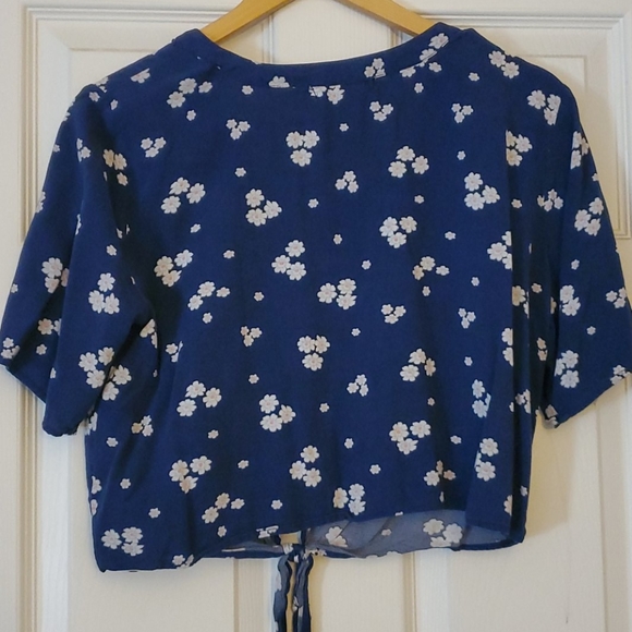 Blue crop top - Picture 2 of 2